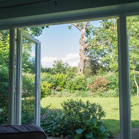 Luxury Self Catering With Cosy Cabin & Sauna In コルチェスター エクステリア 写真