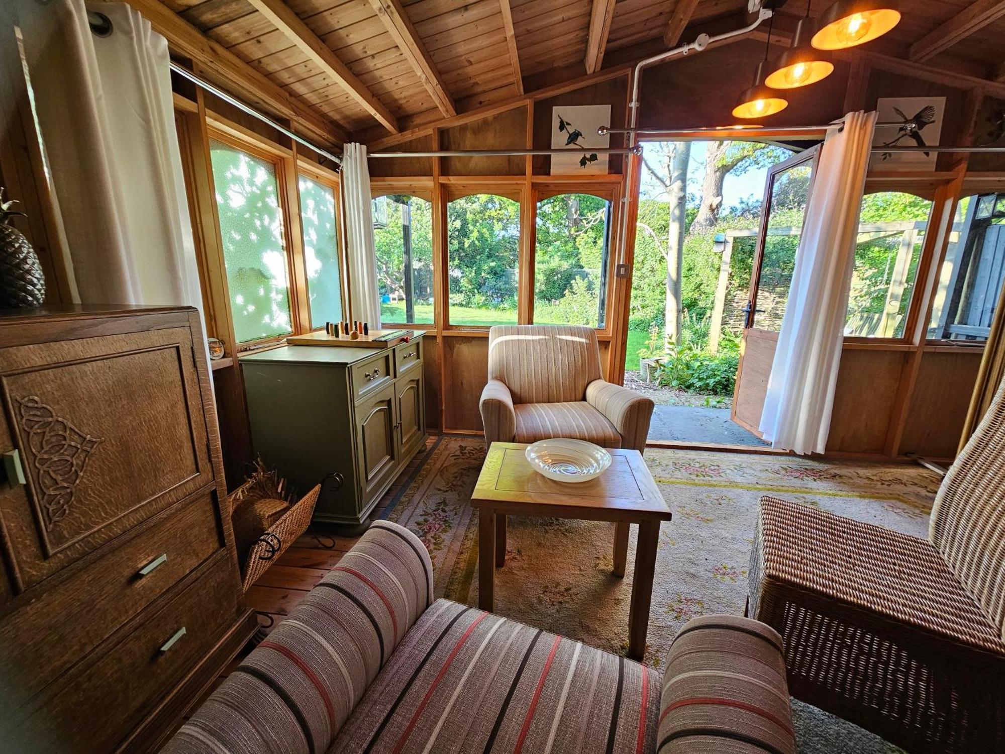 Luxury Self Catering With Cosy Cabin & Sauna In コルチェスター エクステリア 写真